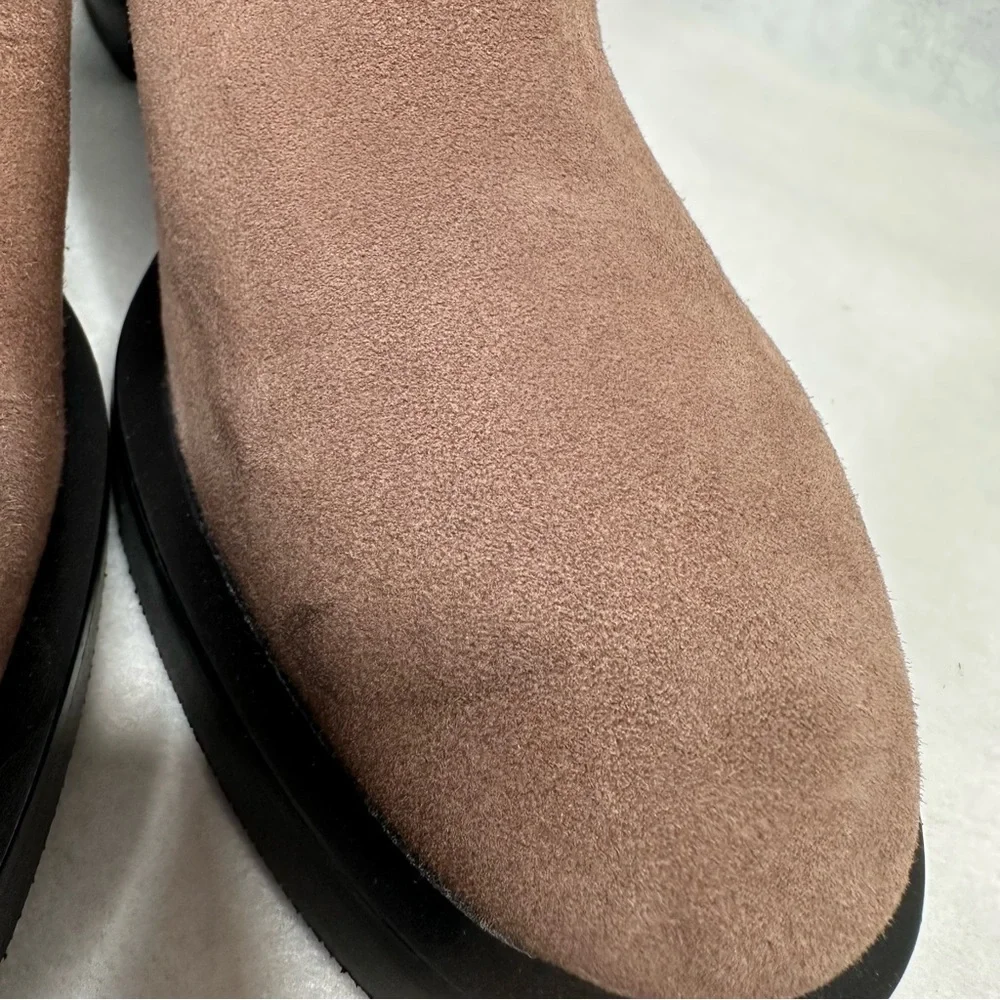Stuart Weitzman stretchy back